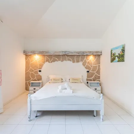 Charme Солеминис